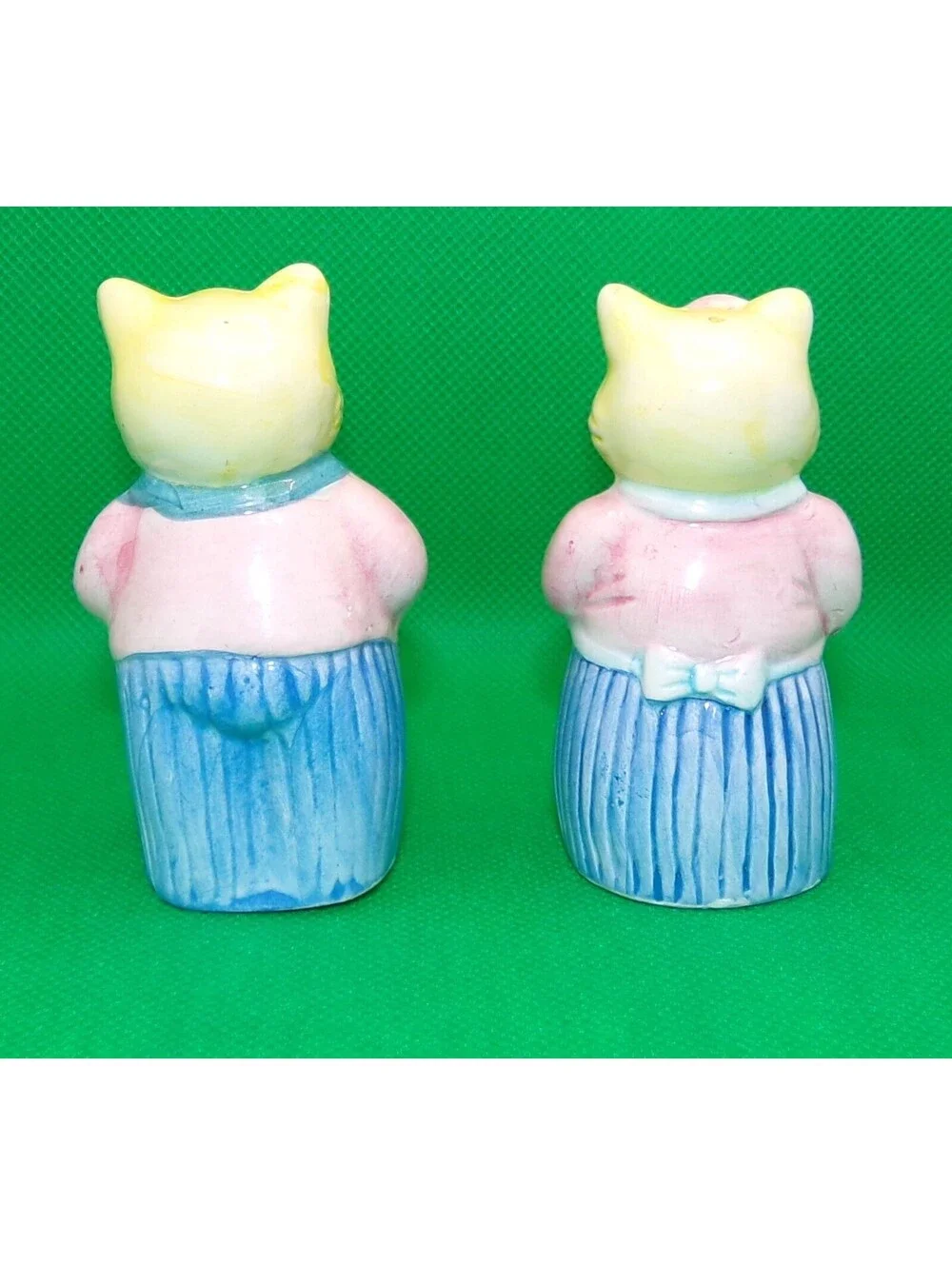 VINTAGE AVON CAT KITTEN SALT PEPPER SHAKERS SET ANTHROPOMORPHIC